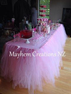 Mayhem_Table_tutu